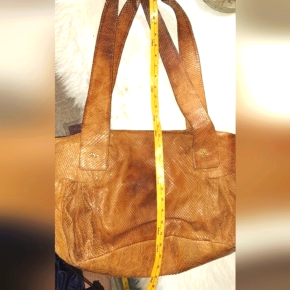 Jenrigo Italy Vintage Distressed Snakeskin Embossed Leather Shoulder Bag - Picture 8 of 15